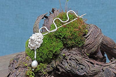 Broche B006